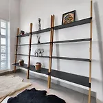 Stylish, Comfy-Fully Equipped, Secure Home-Fireplace