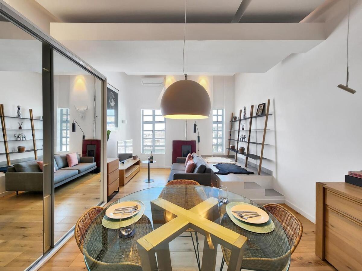 Stylish, Comfy-fully Equipped, Secure Home-fireplace Kapstadt