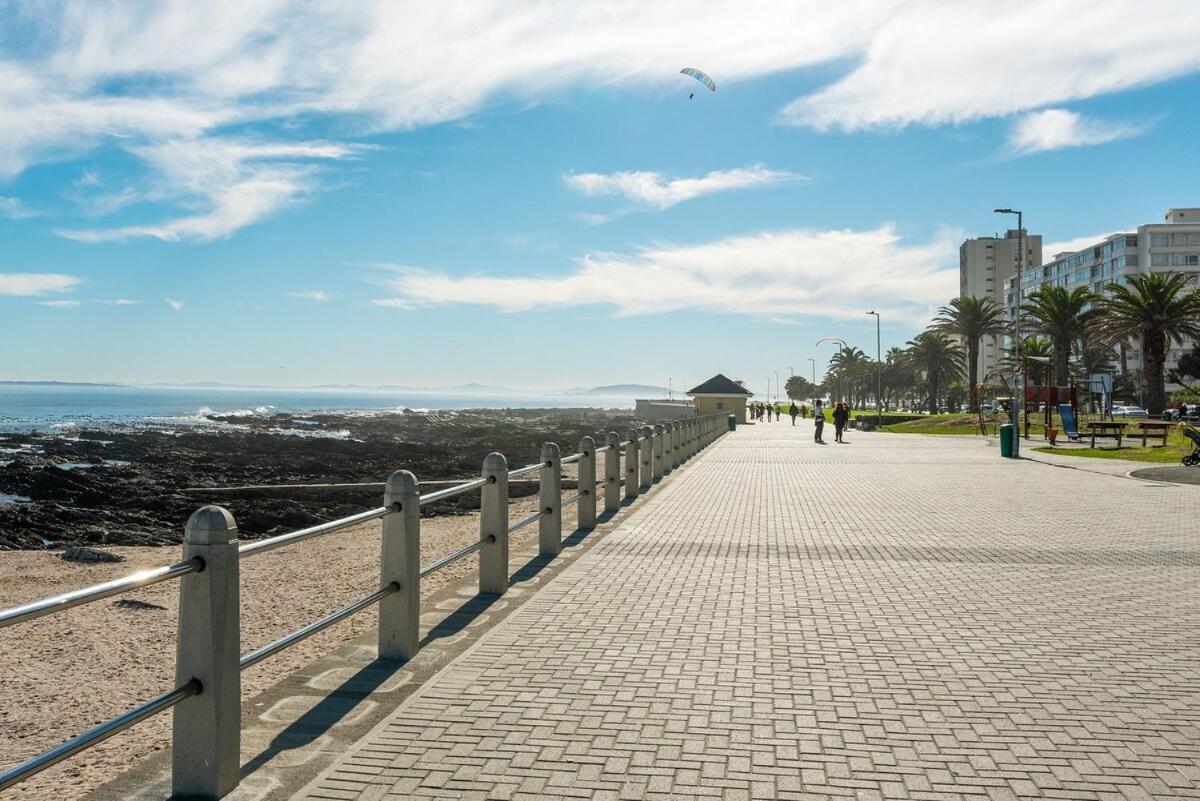 Stylish, Comfy-fully Equipped, Secure Home-fireplace * Cape Town